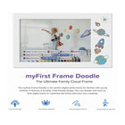 myFirst - Frame Doodle Cadre photo numérique de 9 pouces, 32 Go de mémoire-Stockez vos créations et fichiers commodément avec 32Go de stockage interne, et étendez encore la capacité de stockage avec une carte microSD compatible supportant jusqu'à 32Go