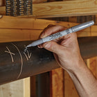 Sharpie - Marqueurs indélébiles métalliques − Pointe fine − Argentés − Paquet de 2-Encre imperméable et à séchage rapide qui ne pâlit pas
