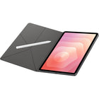 Samsung - Étui-cadre pour Galaxy Tab S11 - Noir-Un élégant contour métallique apporte une touche de style à l'appareil photo, tandis que les lignes douces en microfibre contribuent à le protéger des rayures et des éraflures