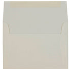 JAM Paper - Enveloppes d'invitation Strathmore A7 - 5,25 po x 7,25 po - vergé blanc naturel - paquet de 50 (STTL713I)-Taille : A7 (5,25 x 7,25 pouces)