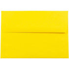 JAM Paper - Enveloppes d'invitation colorées A7 - 5 1/4 x 7 1/4 - jaune recyclé - Paquet de 100-Caractéristiques de l'enveloppe : Fermeture en gomme à rabat droit, finition en papier lisse de haute qualité, 30 % recyclé