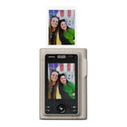 INSTAX MINI - LiPlay+ Appareil photo instantané hybride & imprimante smartphone - Beige sable-Finition premium et texturée disponible en beige sable ou bleu minuit