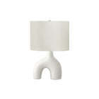 Monarch Specialties - Luminaire - 25 po H Lampe De Table - Céramique Blanche - Abat-Jour Ivoire / Crème - Contemporain - Moderne-Lampe de table contemporaine et élégante de 25 pouces, dotée d'une base unique à deux pieds en céramique blanc mat, surmontée d'un abat-jour en tissu ivoire classique et d'un embout rond en métal argenté