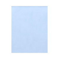 LUX - Papier 8 1/2 x 11 po, bleu poudre, 50/boîte (81211-P-08-50)-Il se décline en bleu layette — une nuance douce d'azur, mais qui n'est en aucun cas délavée.