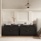 Manhattan Comfort - Table de nuit moderne Grace 28" à 2 tiroirs - Noir et Or - Lot de 2-Deux tiroirs spacieux offrent un rangement pratique pour les essentiels de chevet