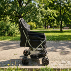 PawHut - Poussette double pour animaux, poussette pliable pour chien avec porte-bébé 2 places-Les roues avant pivotantes verrouillables assurent le contrôle et un mouvement directionnel fluide 
