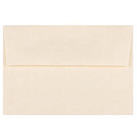 JAM Paper Enveloppes d'invitation parchemin A1 4 barres - 3,625 x 5,125 po - Naturel recyclé - paquet de 50-Couleur : Naturel, Les enveloppes présentent une finition parchemin marbré pour une touche élégante