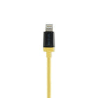 Spark Electronics - Câble de synchronisation Apple Lightning à 8 broches à USB, certifié MFI, de qualité supérieure, jaune-La minceur du connecteur permet de l’utiliser avec tous les appareils, sans pour autant retirer le boîtier