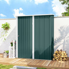 Outsunny - Abri de rangement extérieur 5'x3' avec porte simple, vert-La porte verrouillable assure la sécurité de vos articles 