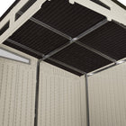 Suncast - Remise de rangement Modernist 7 pi x 7 pi - Vanille / Gris colombe-Idéal pour ranger les outils de pelouse et de jardinage, le bois de chauffage et bien plus encore.