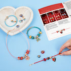 Make it Real - Descendants , L'ascension de Red- Charms Livre d'histoire et bracelet DIY-Une super idée de cadeau pour les préados, que ce soit pour un anniversaire, les fêtes, ou juste pour le plaisir !