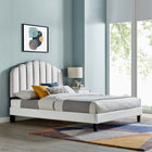 Modway - Daisy Performance Velvet Lit plateforme Queen, Gris clair-Système de soutien en lattes de bois