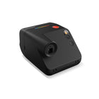 Polaroid - Appareil photo instantané Go 3e génération - noir -Des photos qui tiennent dans votre coque de téléphone. Le minuscule Go prend des photos miniatures qui se glissent parfaitement dans votre coque de téléphone. Vos souvenirs (et vos proches) préférés toujours à portée de main