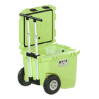 RovR - RollR 45 Glacière rigide à roulettes pintes avec poignée télescopique - Matcha-Le bouchon à double bec et les pieds SureGrip rendent la vidange simple et sûre