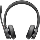 HP - Casque USB-A Poly Voyager 4320 certifié Microsoft Teams + dongle BT700-Déplacez-vous librement entre tous vos espaces de travail grâce à ce casque portable. Déplacez-vous facilement grâce à une portée sans fil allant jusqu'à 50 m. Réduisez le bruit de fond et contrôlez vos conversations grâce à la technologie Acoustic Fence.