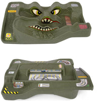 Simplay3 - Circuit de Courset Monster City Extreme Wheels-La face 1 présente des traces de voiture moulées avec des textures et des motifs complexes variés, ainsi que des décalcomanies détaillées.