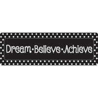 Ashley Productions - The Original Fun Mat - Mat Runner - 15 -5" x 47" - Rêve Crois - Réalise - Noir avec des Points Blancs.-Mesures et design : Le tapis de course Dream Believe, Achieve, noir avec des points blancs, mesure 15,5 po x 47 po.