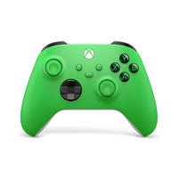 Xbox - Manette sans fil pour la Xbox Series X/S, la Xbox One et les appareils Windows - Velocity Green-Ne ratez plus votre cible grâce à la croix directionnelle hybride et à la poignée texturée sur les gâchettes, sur les boutons et à l’arrière. Branchez n’importe quel casque compatible sur la prise de 3,5 mm pour casque audio