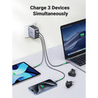 UGREEN - Chargeur Rapide 65W GaN de Voyage Mondial - 1x USB-A/2x USB-C-Protection de Charge Améliorée : Cet adaptateur pour prise européenne ajuste la puissance de sortie pour préserver la santé de la batterie grâce à la technologie Intelligent Power Distribution. De plus, il offre une protection contre les courts-circuits, les surcharges, les températures élevées et les surtensions pour une sécurité accrue.
