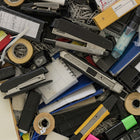 TerraCycle - Boîte Zéro Déchet pour fournitures de bureau, moyenne-Inclus : boîte de collecte durable imprimée en couleur avec doublure interne, étiquette d’expédition UPS prépayée pour le retour, et recyclage des déchets collectés.