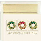 JAM Paper - Ensemble de cartes de Noël et enveloppes assorties - 7 6/7 po x 5 5/8 po - Trio de couronnes dorées, paquet de 16-Conception de trio de couronnes d’or