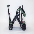 Monarch - Smarti Plus Scooter de mobilité léger à pliage automatique - noir-Le design ultraléger de 16 kg facilite le levage et la manipulation