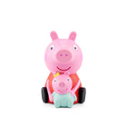 tonies - Peppa Pig: La nouvelle petite sœur figurine Tonie - Français-Liste des titres (en français) : 1. La grande nouvelle 2. La couverture en patchwork 3. La leçon des grands frères et grandes sœurs 4. Le nouveau bébé 5. Un prénom pour bébé 6. Tenir bébé dans ses bras 7. Un petit moment avec maman Durée totale : env. 45 minutes