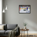 Connor McDavid 20x29 Oilers 50th Goal - Toile encadree - 31" x 22"-Prêt à accrocher - livré entièrement assemblé