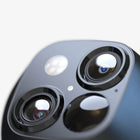 eufy Security - SoloCam S340 caméra de sécurité solaire, caméra extérieure sans fil, Blanc-La couverture à 360 degree élimine les angles morts : Dites adieu aux angles morts grâce à la surveillance à 360 degree pour une couverture complète de la maison. Surveillez la véranda, la cour et l’entrée en toute simplicité