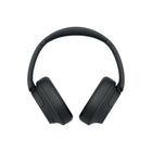 Sony - WH-CH720N Casque sans fil à reduction du bruit - Noir-Le contrôle adaptatif du son est une fonction intelligente qui detecte où vous êtes et ce que vous faites, puis qui ajuste les reglages du son ambiant pour une experience d'ecoute ideale. Lorsqu'active, il apprend votre comportement, les endroits que vous visitez frequemment, comme votre lieu de travail ou votre bistro prefere, et adapte le son à la situation.