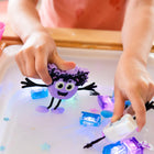Glo Pals - Jouet sensoriel lumineux - Lumi-Bras flexibles et personnalités colorées pour un jeu amusant