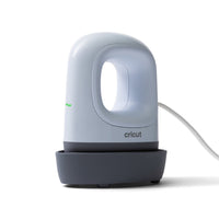 Cricut - EasyPress Mini LT - Bleu-Pressez avec les meilleurs : Conçues et fabriquées par la marque que vous connaissez et à laquelle vous faites confiance, les presses à chaud Cricut sont le complément idéal d'une machine de découpe Cricut. Elles sont conçues pour une polyvalence, une facilité d'utilisation et des résultats professionnels à chaque fois