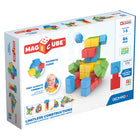 Geomag - Magicubes polychrome essayez-moi recyclé - Ensemble de 64-Les jouets magnétiques geomag adhérent toujours! Ces jouets d'apprentissage STEM pour garçons et filles peuvent être attachés ensemble de tous les côtés, ce qui rend la construction amusante et facile. Les blocs magnétiques multiformes sont les éléments de construction parfaits pour des moments de jeu magiques, imaginatifs et créatifs.