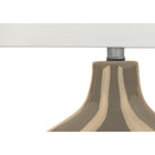 Monarch Specialties - Luminaire - 25 po H Lampe De Table - Céramique Brune - Abat-Jour Ivoire / Crème - Contemporain - Moderne-Fabriquée avec des matériaux de qualité, cette lampe de table tendance est assortie d'une garantie limitée de 2 ans contre tout défaut, pour votre plus grande confiance
