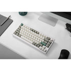 Keychron - Q1 Max RGB Wireless Mechanical Keyboard - Brown Switch - 75% Layout with Knob - Shell White-remplaçable à Chaud : Personnalisez votre expérience de frappe à la volée avec des switches hot-swappables, vous permettant de personnaliser votre clavier facilement sans soudure, supportant divers switches mécaniques de style MX.