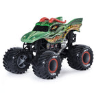 Monster Jam - Camion monstre miniature de collection moulé sous pression à l'échelle 1:24 - Couleurs assorties-MONSTER JAM OFFICIEL : Faites passer votre jeu au niveau supérieur avec le tout nouveau monster truck à l'échelle 1:24 ! Avec plus de détails et de décorations que jamais, cette réplique authentique possède le style et la personnalité du véritable monster truck !