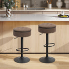 HOMCOM - Tabourets de bar pivotants avec rangement et repose-pieds - brun - paquet de 2-Dispose d’un espace de rangement caché sous l’assise, gardant votre espace propre et organisé 
