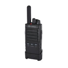 Cobra - PX650 Radio bidirectionnelle professionnelle FRS avec casques de surveillance - Paquet de 2-Transmission Activée Par La Voix (Vox): Utilisation mains libres pour une communication automatique lorsque vous parlez