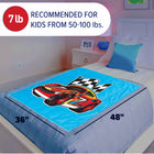 Bell+Howell - Couverture lestée pour enfants - 7 lb - Cars-TAILLE - Notre couverture lestée pour enfants devrait parfaitement s'adapter au corps de l'enfant, pas au lit et devrait peser environ 10% du corps de l'enfant. Nos couvertures lestées pour enfants mesurent 48 « de longueur par 36 » de largeur, pèsent 7 lb et sont les couvertures lestées idéales pour les enfants âgés de 5 à 9 ans, pesant jusqu'à 90 lb et idéales pour un lit jumeau ou un lit complet.