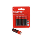 Staples Tech - AA Alcaline Batterie, Paquet de 4-Alimentez tout en toute confiance, des jouets aux lampes de poche, en passant par les outils électriques portables et bien plus encore