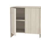 Manhattan Comfort - Novara 60" Buffet contemporain à 4 portes - Chêne blanchi-Façades de tiroirs texturées : Les rainures verticales apportent un intérêt visuel et une allure raffinée et moderne