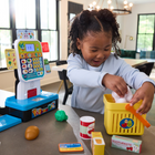 VTech - Super caisse enregistreuse Magic'scan -Anglais-Ce jouet d’épicerie pour jeu d’imitation est idéal pour permettre aux enfants d’âge préscolaire d’explorer le magasinage et les premières notions de mathématiques; constitue un cadeau interactif pour filles et garçons à l’occasion des Fêtes, des anniversaires, comme récompense scolaire ou simplement pour faire plaisir