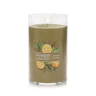 Yankee Candle - Sage & Citrus Signature Bougie pilier moyenne - 404 g-Étiquettes illustrées à la main et couleurs vives de cire