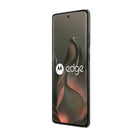 Motorola - Edge 2025 - 128 Go - Forêt Profonde - Bell et Virgin Plus-Un écran Super HD (1220p) éclatant de 6,7 po. Profitez d'un contraste infini, d'une image incroyablement détaillée, de couleurs vives et du son Dolby Atmos pour regarder des émissions et des films