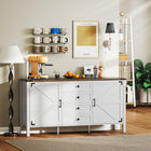 HOMCOM - Buffet de style ferme 59,2 po L avec plateau épais - blanc vieilli-Les portes de grange classiques, les accents en métal noir et les poignées vintage ajoutent un charme rustique 