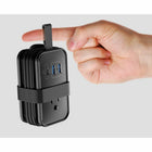 Uncaged Ergonomics - Travel Pack RISE Support pivotant pour ordinateur portable et chargeur de voyage - Blanc-Le caoutchouc antidérapant empêche le glissement sur la surface sur laquelle il repose.