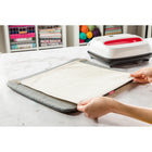 Cricut - Tapis Easypress 12 x 12po - 2006051-Une construction innovante élimine l’humidité et dirige la chaleur vers votre conception à base de fer