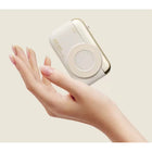 Shuji - Série True Colour 10 000 mAh Batterie externe portable - Beige-Les câbles intégrés Type-C et Lightning permettent une recharge rapide double câble jusqu’à 20 W et 22,5 W