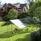 PawHut - Grand enclos galvanisé pour poulailler, cage à poules avec entrée, 9,8 pi x 32,8 pi x 6,4 pi-Conçu pour être utilisé avec des cages en bois, ce qui en fait un ajout polyvalent à votre installation de soins pour animaux 