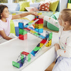 Magna-Tiles - Ensemble de construction magnétique Circuits de course ferroviaire 90 pièces-Idéal à offrir en cadeau: C’est un excellent cadeau pour les enfants de 3 ans et plus qui aiment l’aventure